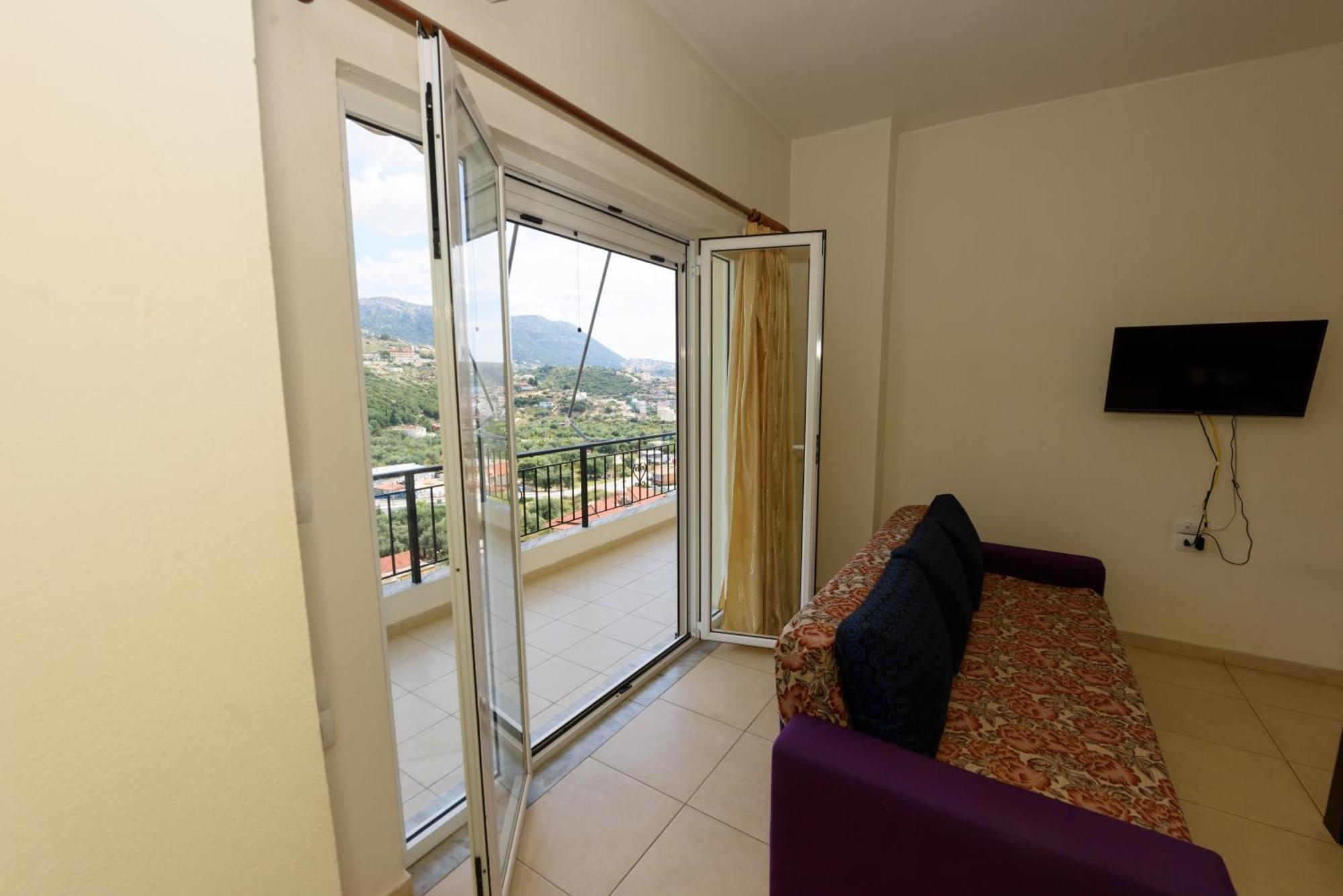 Vasili'S Family Apartments Himare Ngoại thất bức ảnh