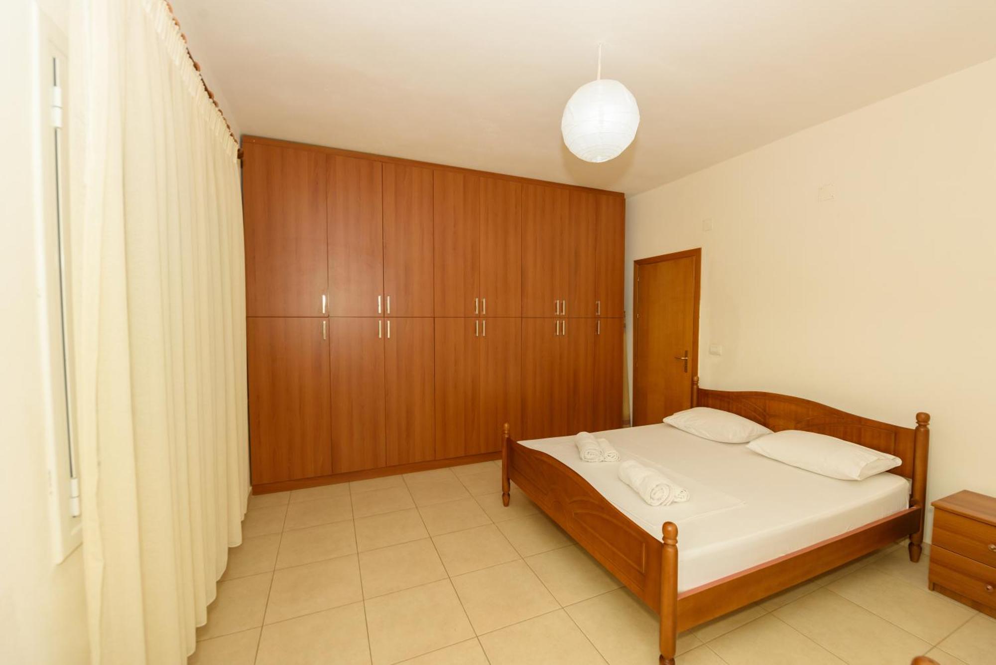 Vasili'S Family Apartments Himare Ngoại thất bức ảnh