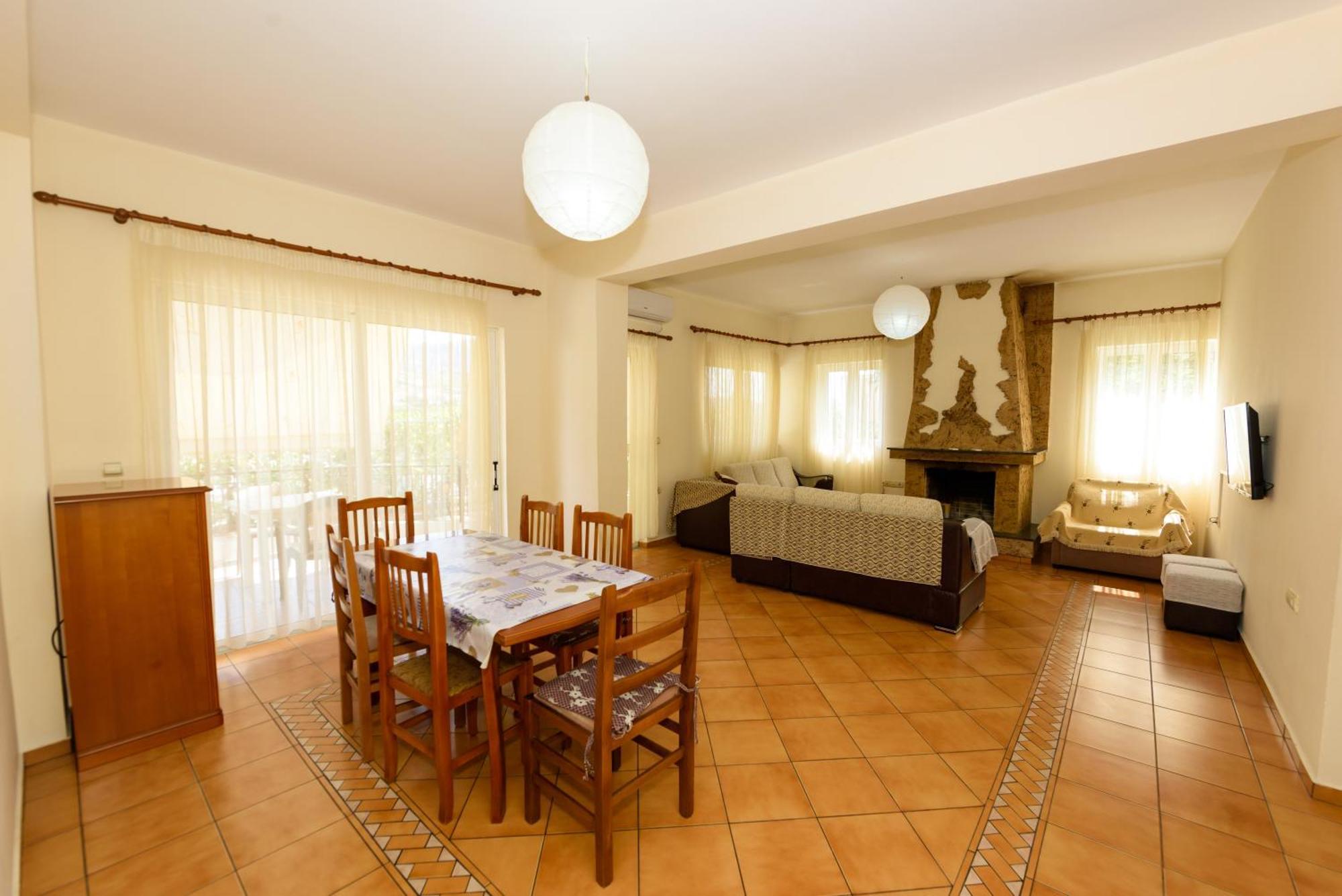 Vasili'S Family Apartments Himare Ngoại thất bức ảnh