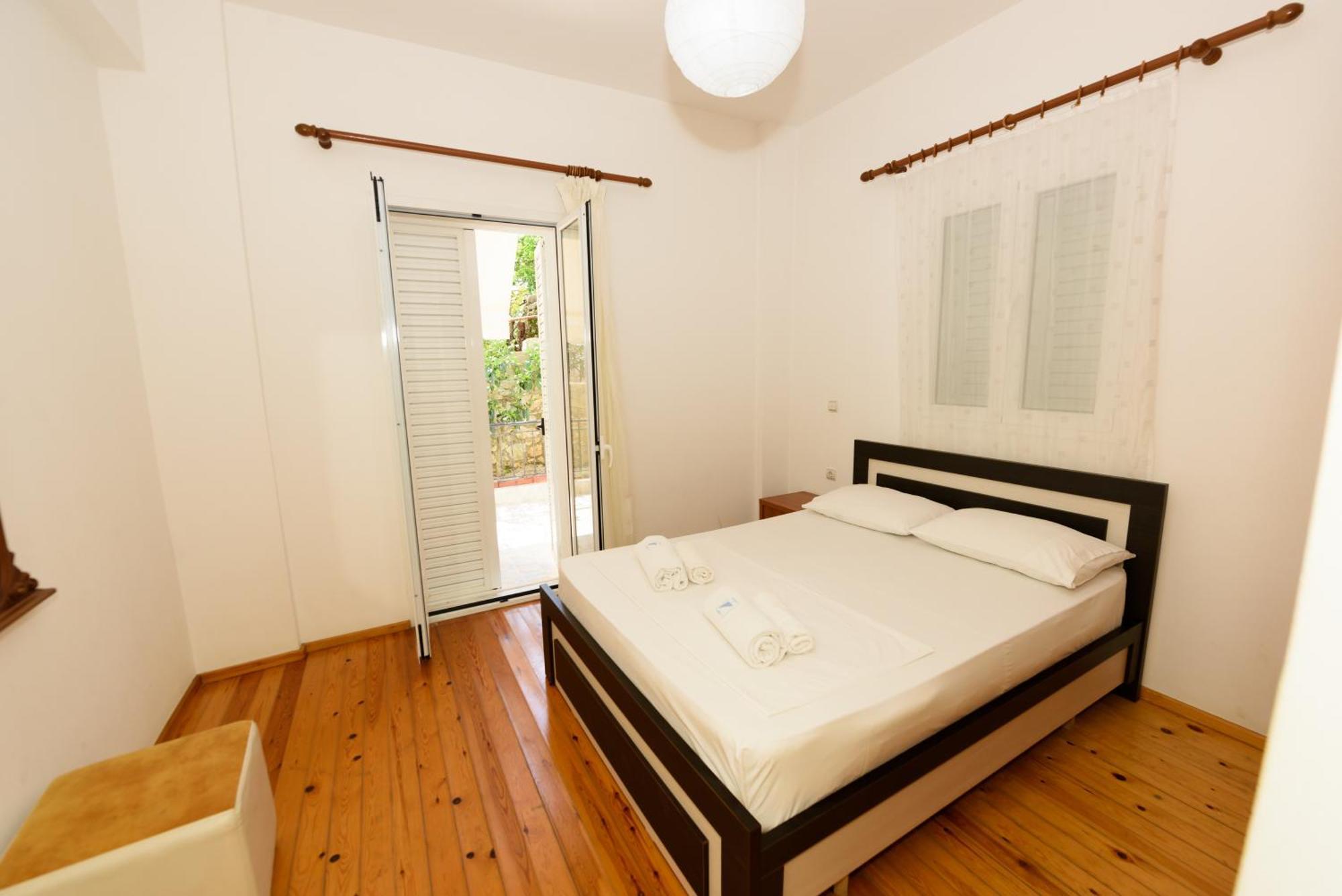 Vasili'S Family Apartments Himare Ngoại thất bức ảnh