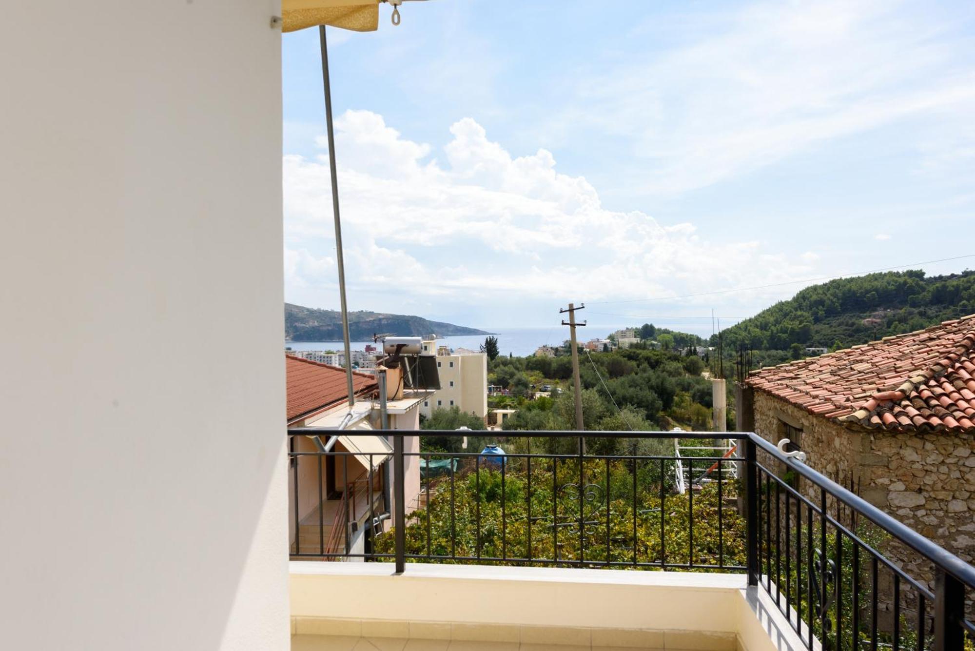 Vasili'S Family Apartments Himare Ngoại thất bức ảnh
