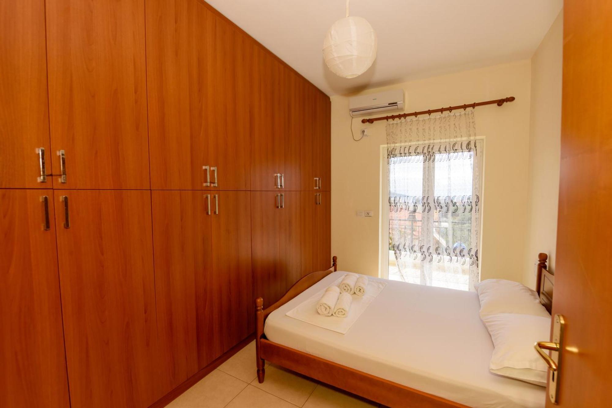 Vasili'S Family Apartments Himare Ngoại thất bức ảnh